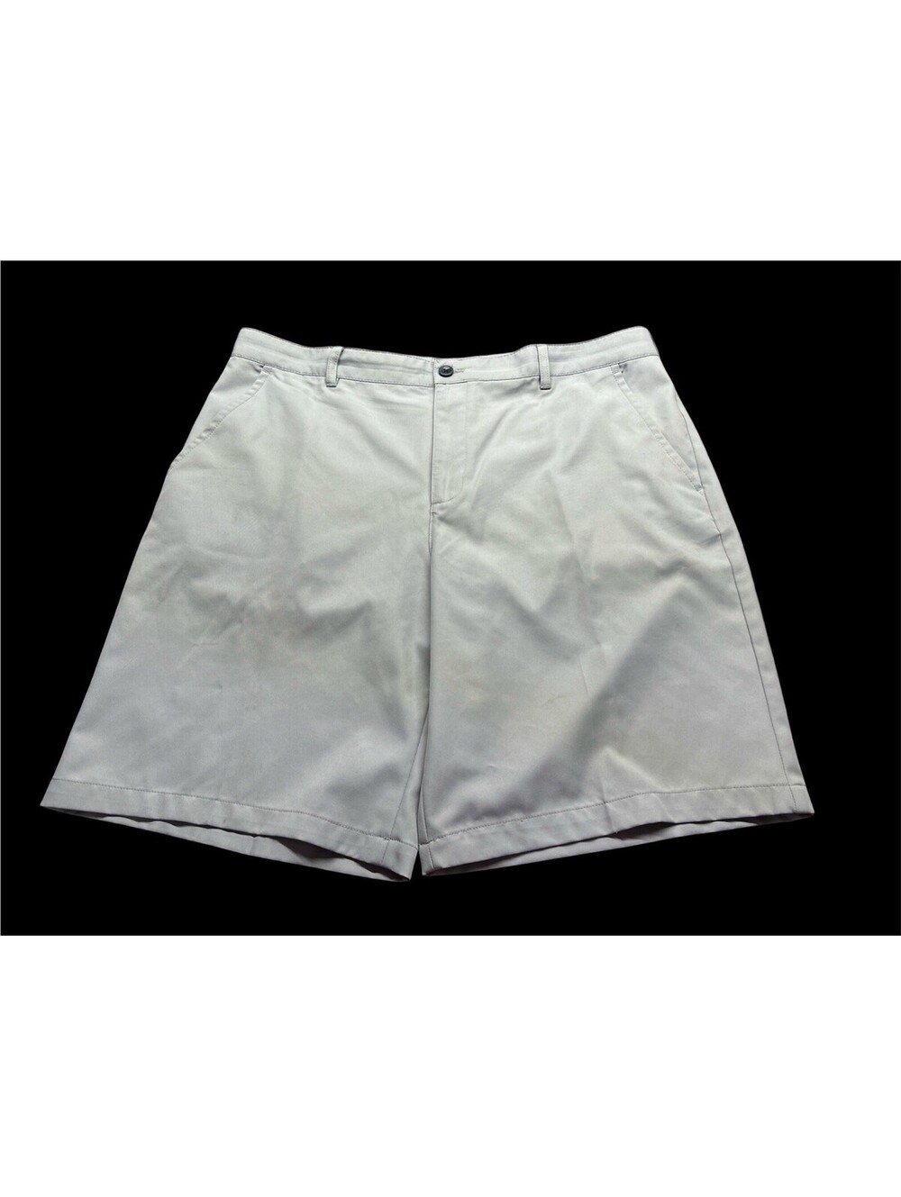 IZOD Men’s Golf Chino Short Size 39 Light Gray Flat Front